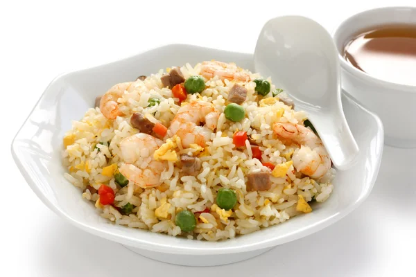 Gebakken rijst, chinese keuken — Stockfoto