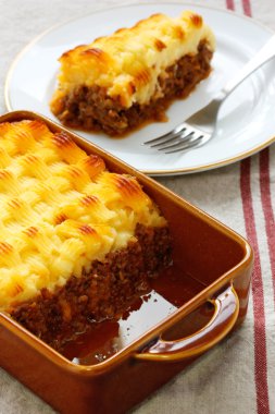 Cottage pie, kıymalı börek, İngiliz mutfağı