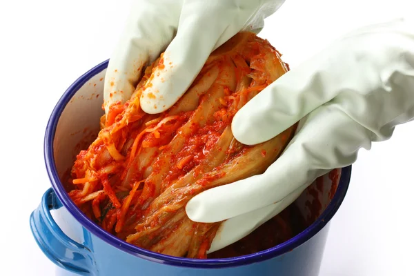 Herstellung von Kimchi, koreanischem Essen — Stockfoto