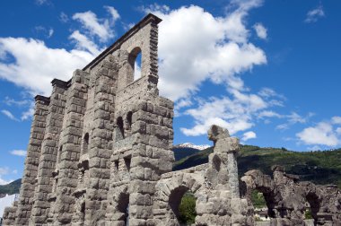 Roma Tiyatrosu, aosta valle d'Aosta