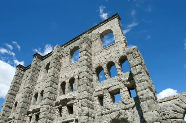 Ruína do antigo teatro romano — Fotografia de Stock