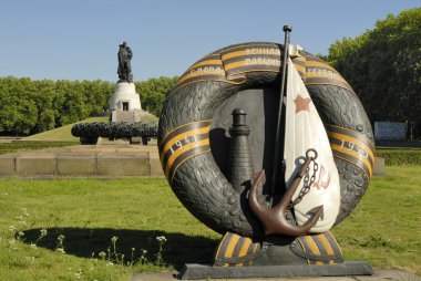 Sovyet savaş anıtı treptower park, berlin, Almanya