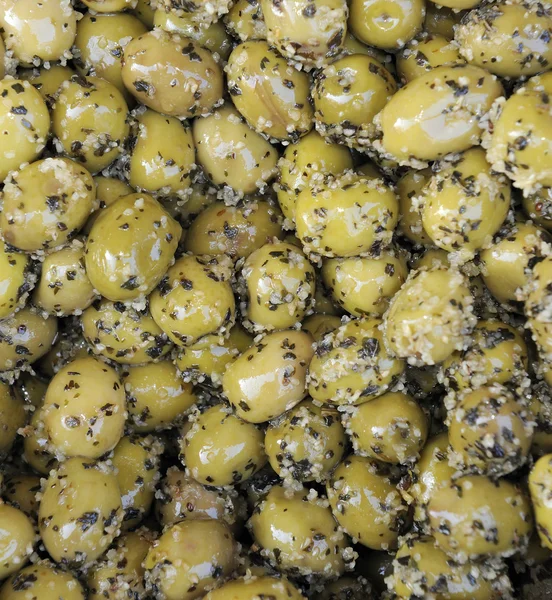 Olives with herbs — Stock Photo, Image