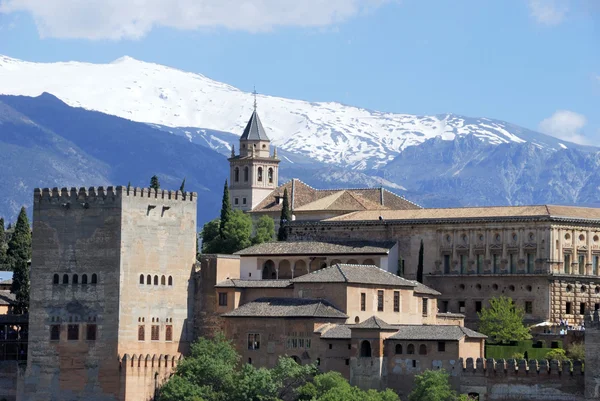 View of the Alhambra palace in the late afternoon — Stock Photo, Image