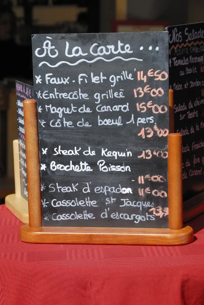 Доска меню во Франции — стоковое фото