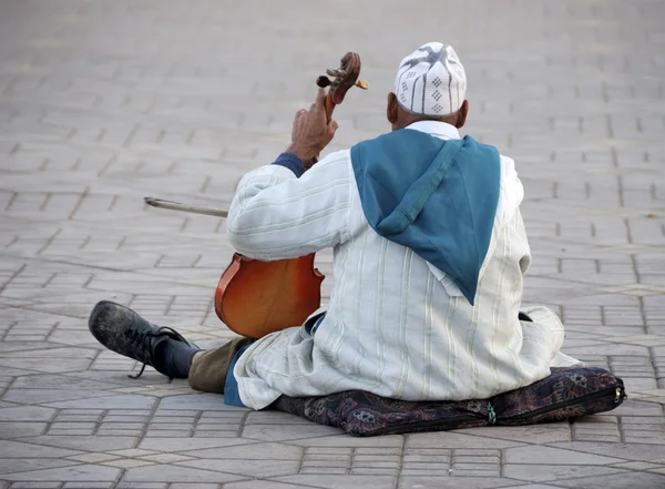 Violin player in Morocco — Stock Photo, Image