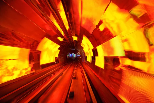 Бунд туристичних тунель Шанхай — стокове фото