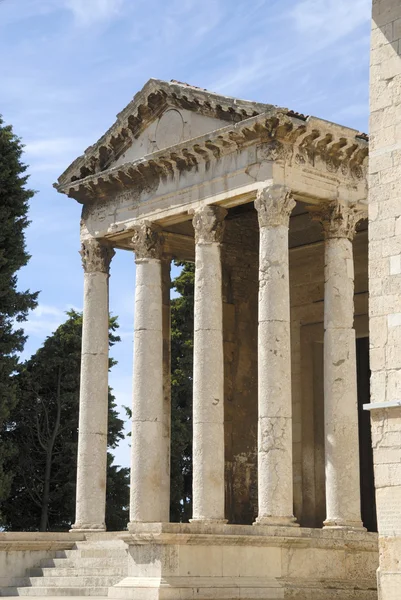 stock image Temple of August in Pula