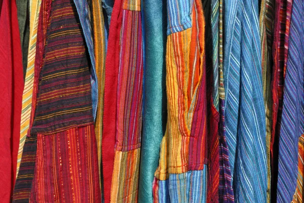 Různé barevné tkaniny — Stock fotografie