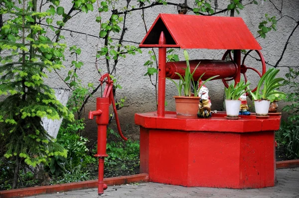 赤い井戸 — ストック写真