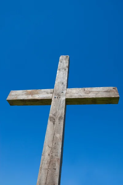 Kreuz mit blauem Himmel Stockbild
