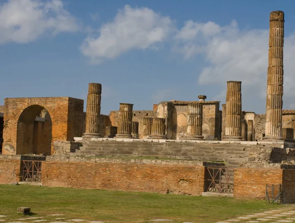 Руины в Помпеях, Италия — стоковое фото