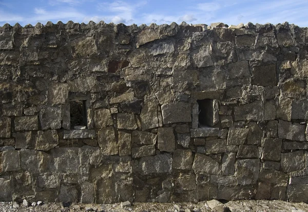 Bir windows taş taş duvar — Stok fotoğraf