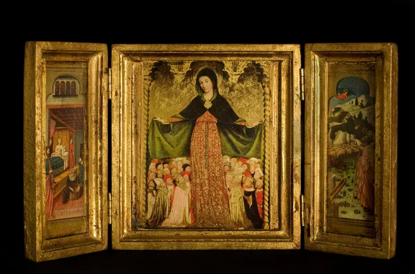Triptyk med Jomfru og Jesusbarnet flankert av erkeengler, scener fra livet – stockfoto