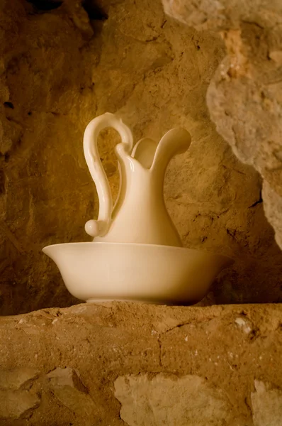 Classic wash basin and jug — Stock Photo, Image