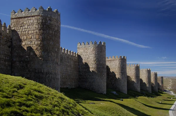 Avila, Spanyolország, fal- és tornyok — Stock Fotó