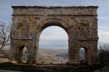 Medinaceli Roma yüzyıl II, soria, arch. (biricik içinde üç delik İspanya İspanya