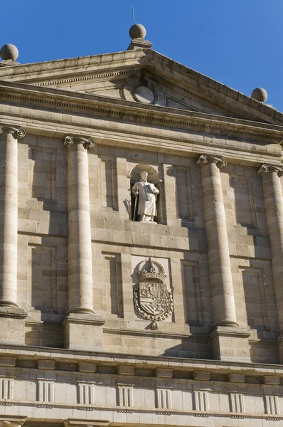 Королевский монастырь Сан-Лоренцо-де-Эль-Эскориаль в Мадриде, Испания — стоковое фото