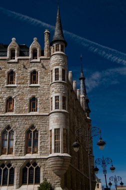 Casa botines, gaudi Leon. İspanya