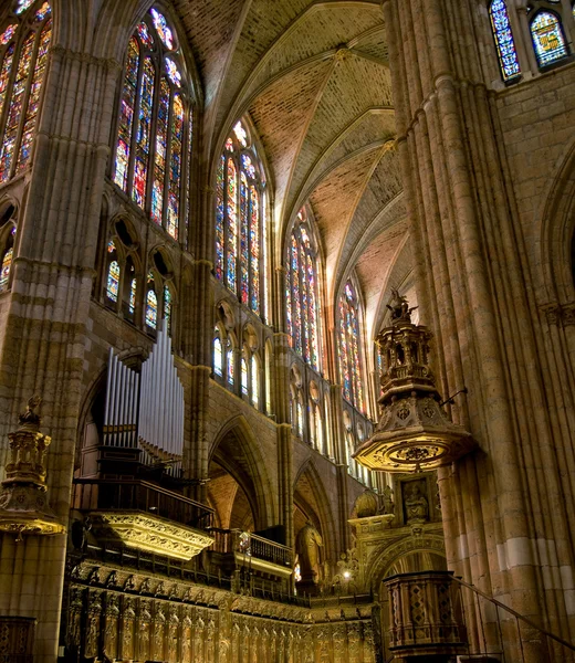 合唱団・ サンタ・マリア ・ デ ・ レオン大聖堂。レオン、スペイン — ストック写真