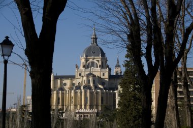 Madrid'da almudena Katedrali. İspanya