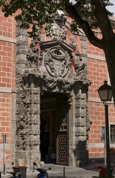 Cuartel del conde Duque szálláshelyén. Madrid, Spanyolország — Stock Fotó