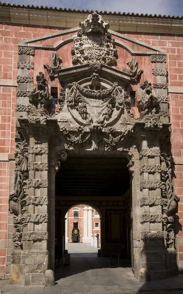 Cuartel del conde duque. Madrid, Spanje — Stockfoto