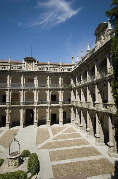 Univerzita v Alcalá de henares. Madrid, Španělsko — Stock fotografie