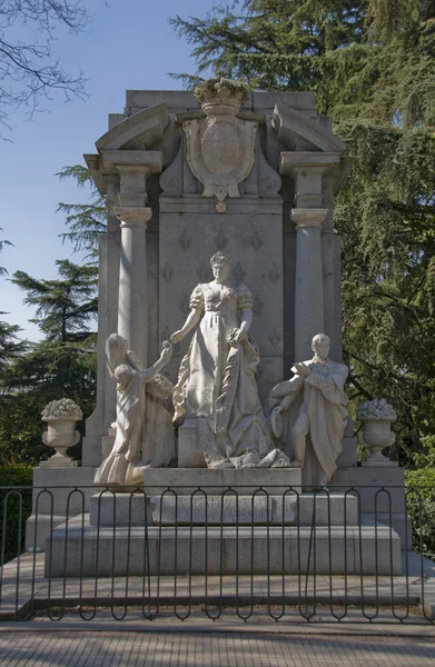 Denkmal für infantin isabel (la chata) in madrid, spanien — Stockfoto