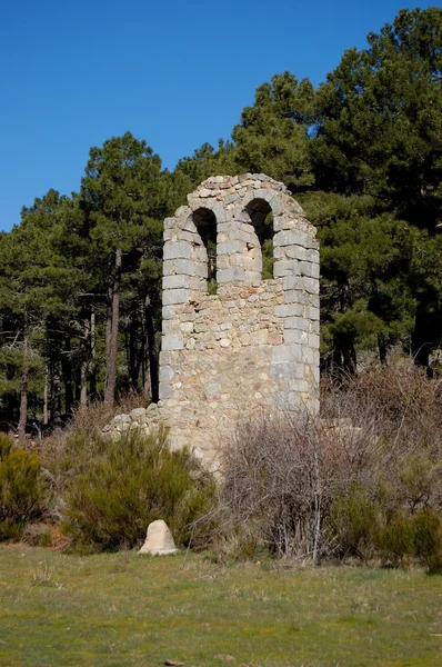 Campana de torre de abandono — Foto de Stock