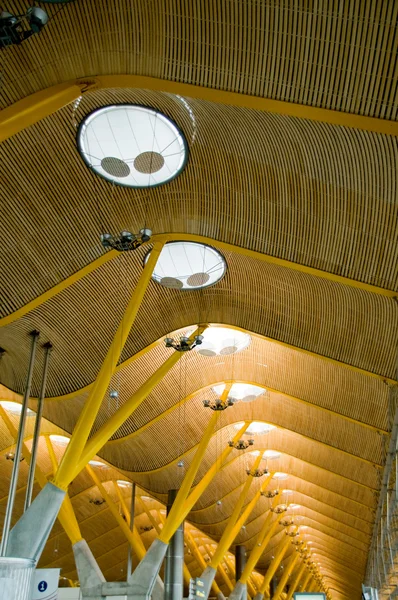 Nový terminál t4. letiště Barajas, madrid. — Stock fotografie