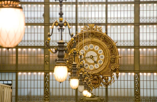 Orsay Müzesi. Asıl Galerisi saat. Paris