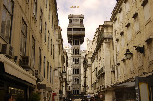 Santa-Justa-Aufzug in Lissabon. portugal — Stockfoto