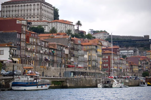 Vista de Oporto desde el río douro. Oporto, Portugal —  Fotos de Stock