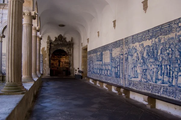 Galería del claustro de la Catedral de Se en Viseu, Portugal — Foto de Stock