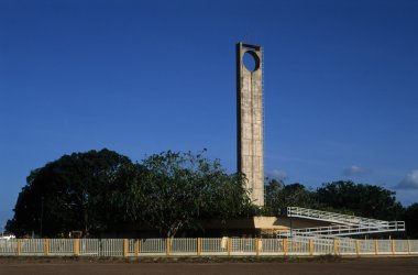 Monumento yapmak marco sıfır. Amazonas.