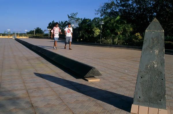 Monumento marco cero. Amazonas. — Foto de Stock