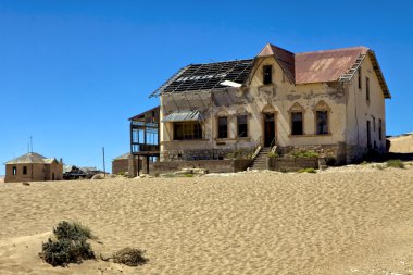 kolmanskop Namibya eski bir evde ruine