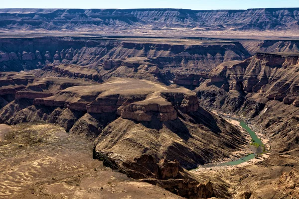 Vue centrale du canyon de la rivière des poissons namibia sud — Photo