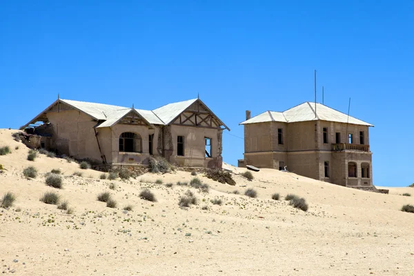 House in ruins at kolmanskop ghost town near luderitz namibia — Stock Photo, Image