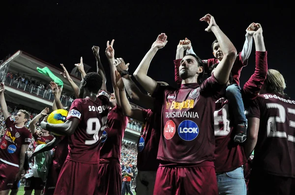 Jugadores de fútbol celebrando el título de la liga —  Fotos de Stock