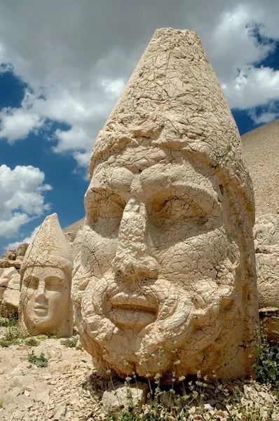 Nemrut Dağı, Türkiye'nin anıtsal Tanrı başları — Stok fotoğraf