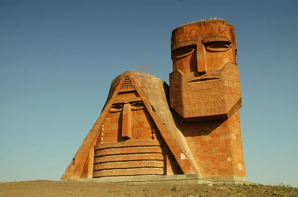 Monumento nella capitale del Nagorno-Karabakh, Stepanakert — Foto Stock