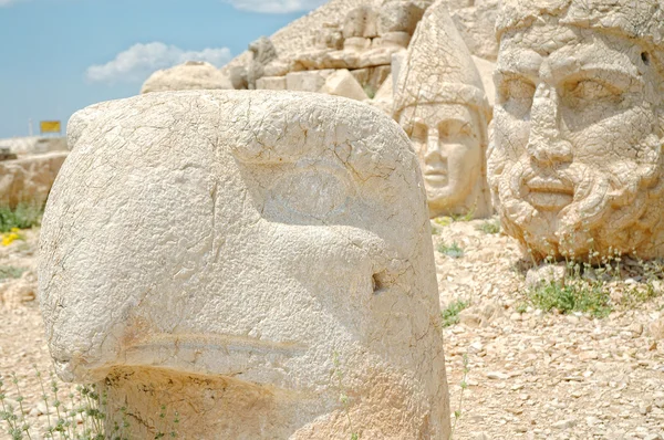 Dieux monumentaux sur le mont Nemrut, Turquie — Photo