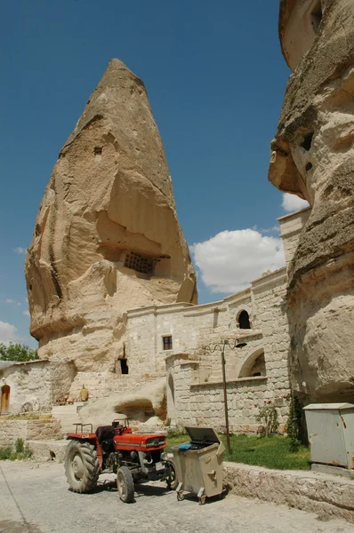 Starověké jeskyně město v goreme, Kappadokie, Turecko — Stock fotografie