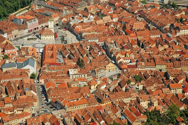 Vista aérea da cidade de Brasov, Roménia — Fotografia de Stock