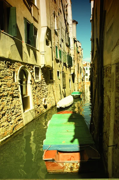 Kanal in Venedig, Italien — Stockfoto