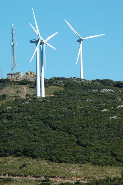 Větrné elektrárny pro výrobu energie — Stock fotografie