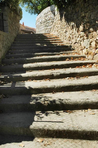 Staré kamenné schody — Stock fotografie