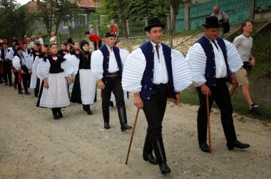 geleneksel Macar düğün kutlamaları